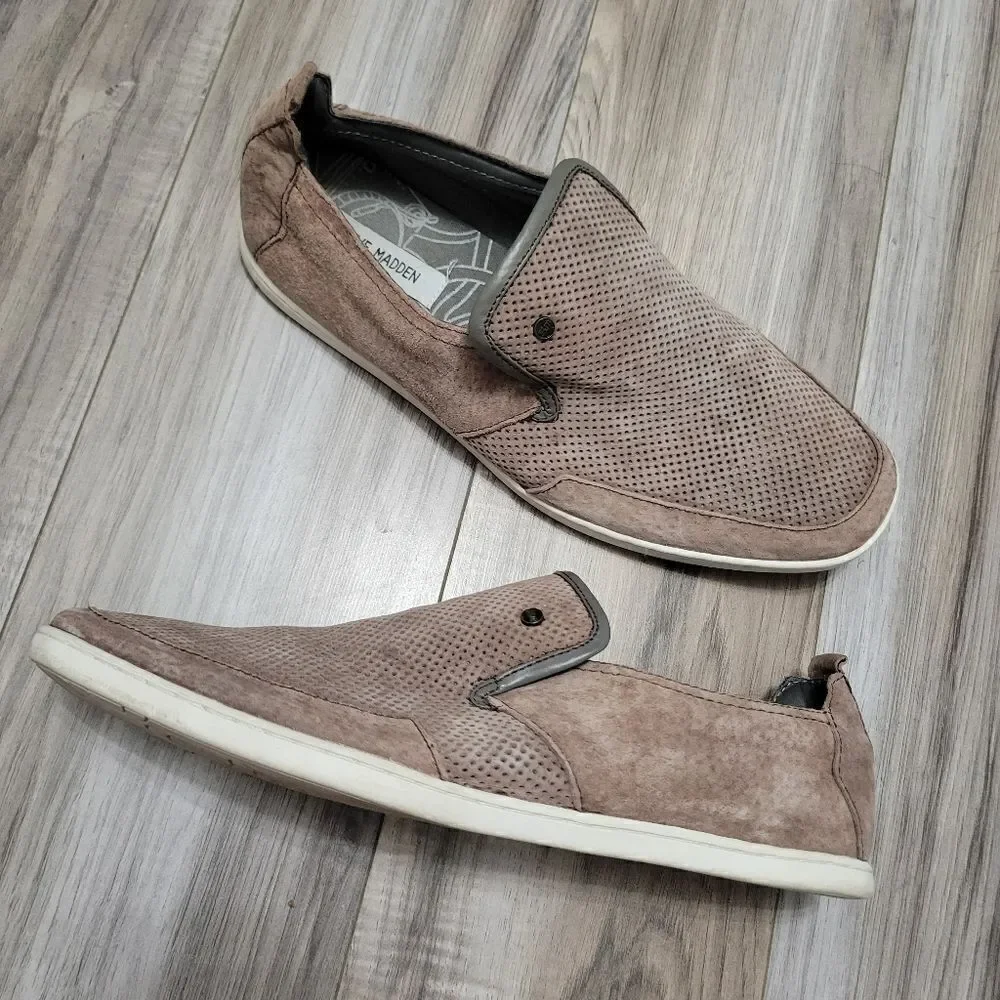 Steve madden slip on shoes